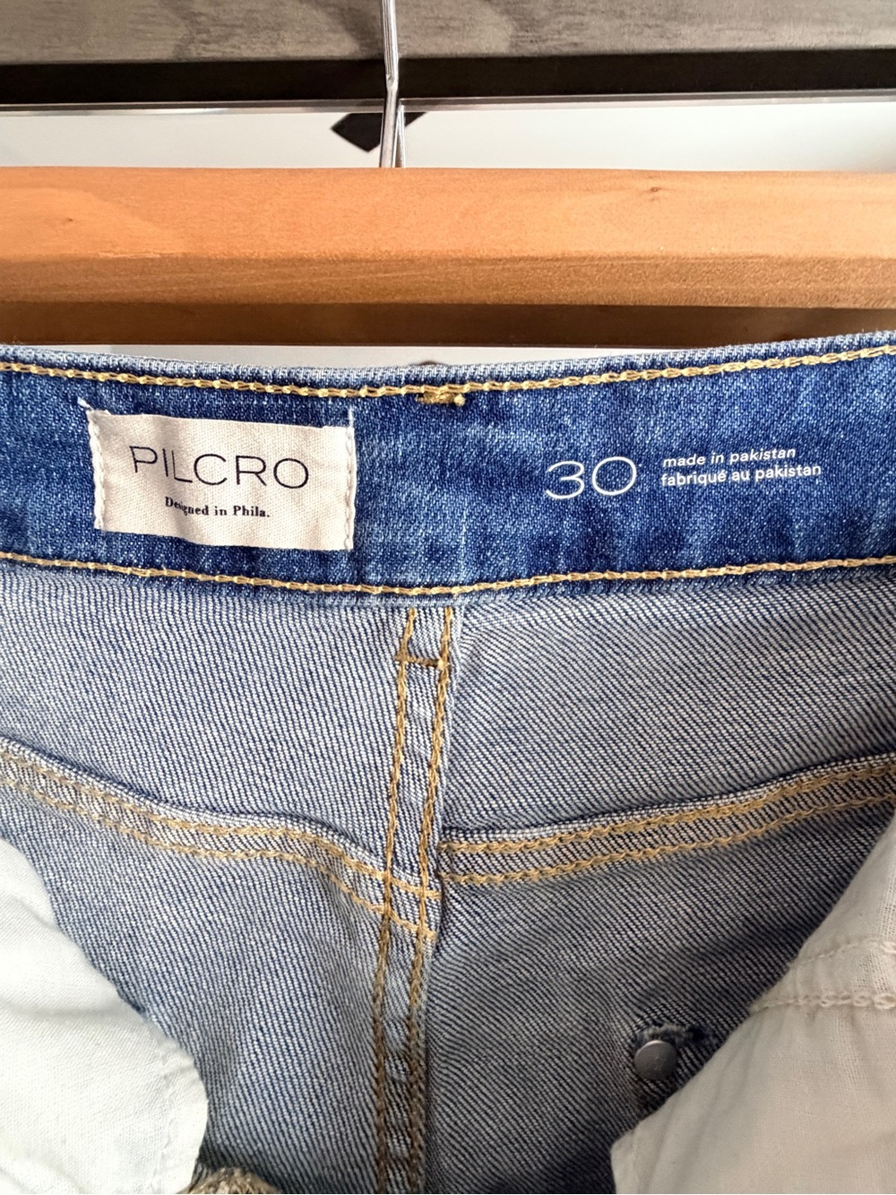 Pilcro Wide-Leg Cropped Women's Jeans - Picture 3 of 6